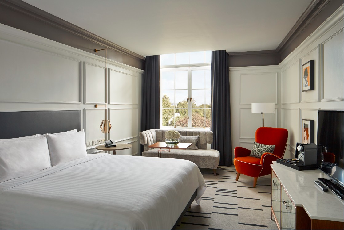 Luxury Hotel Room