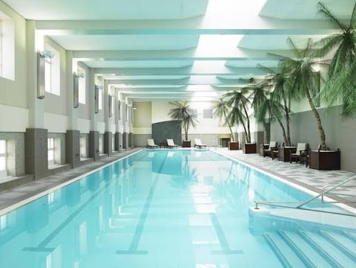 Hotel Pool